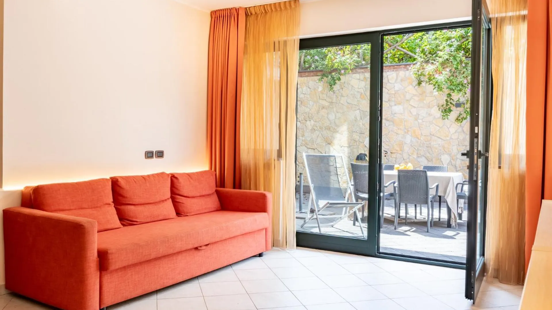 Casa vacanze Etna, mare e verde  Mascali