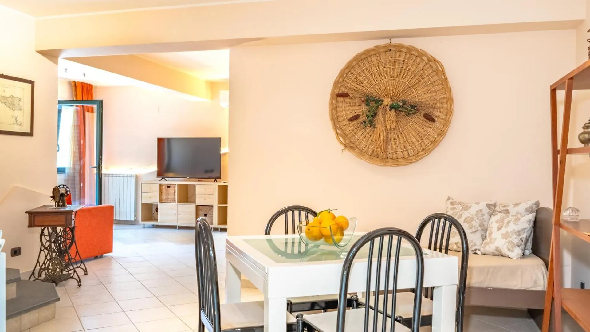 Casa vacanze Etna, mare e verde  Mascali Italia